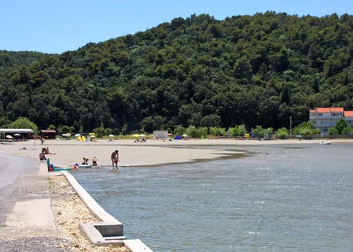 Maison d'hôtes Double 17412b